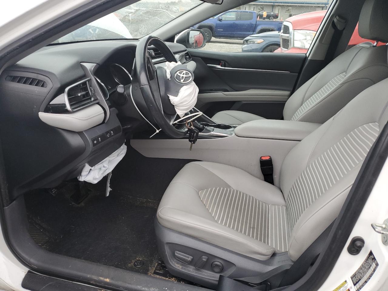 2019 TOYOTA CAMRY