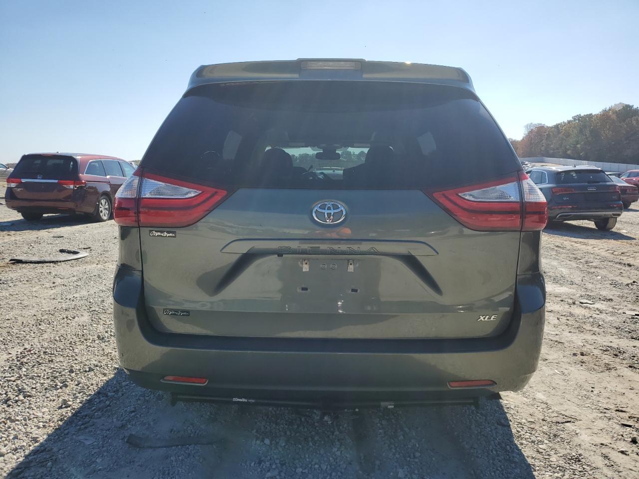 2019 TOYOTA SIENNA