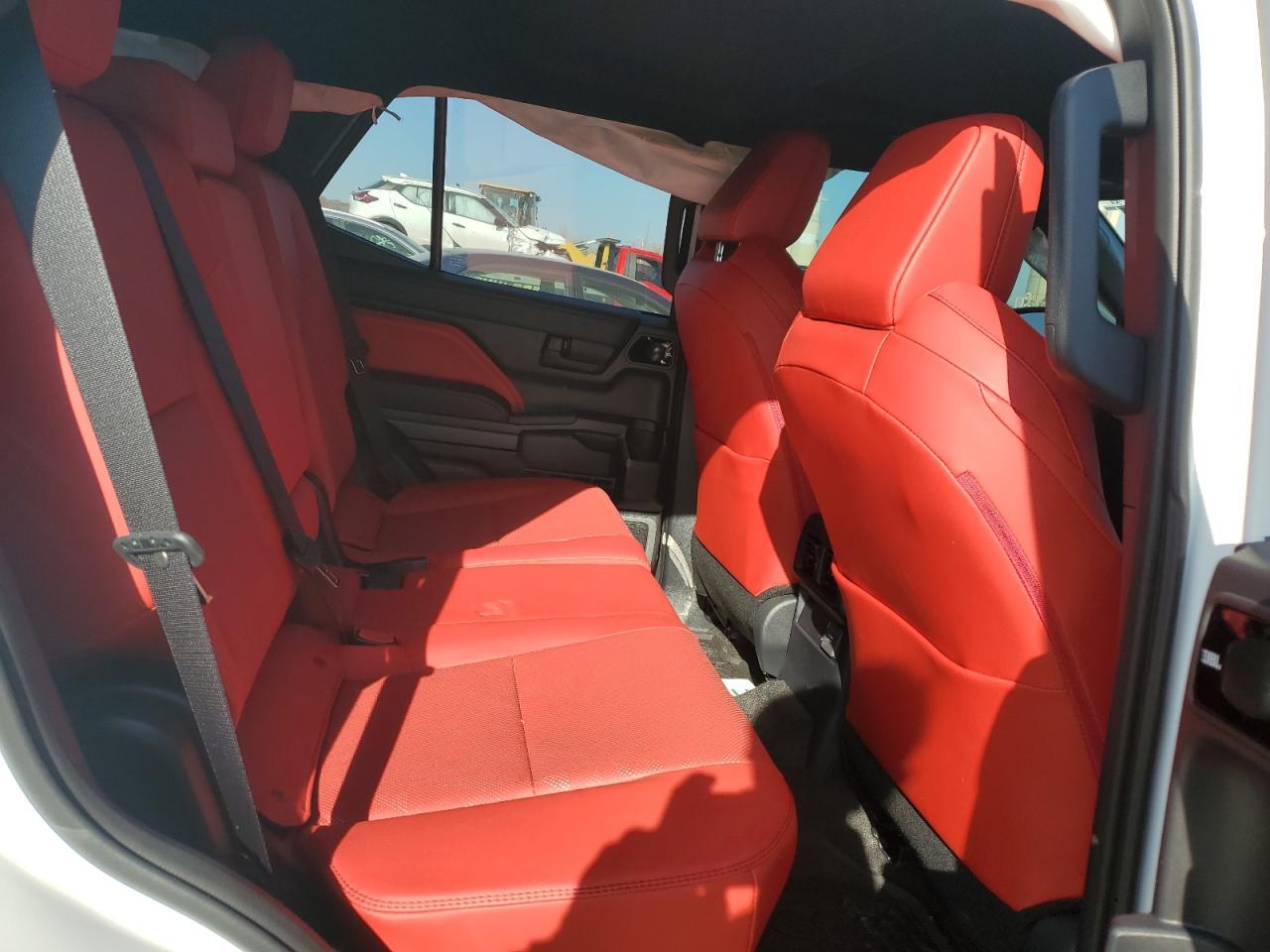 2025 TOYOTA 4Runner