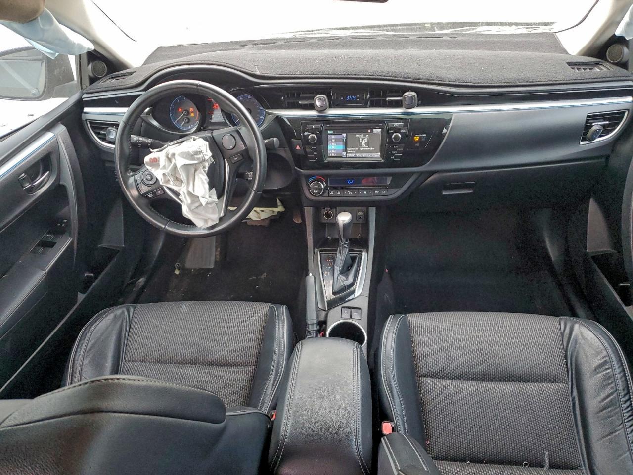 2015 TOYOTA COROLLA