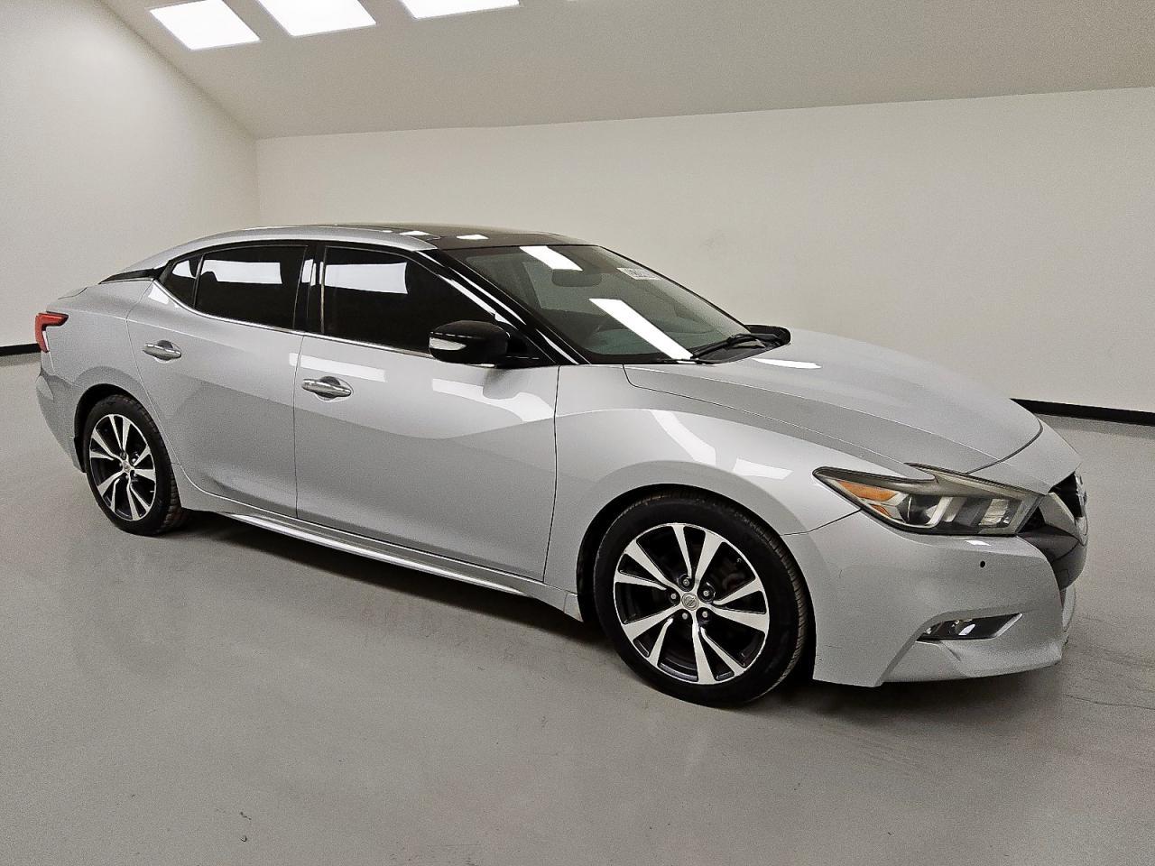 2017 NISSAN Maxima