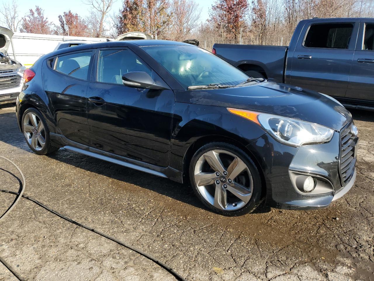 2013 HYUNDAI VELOSTER