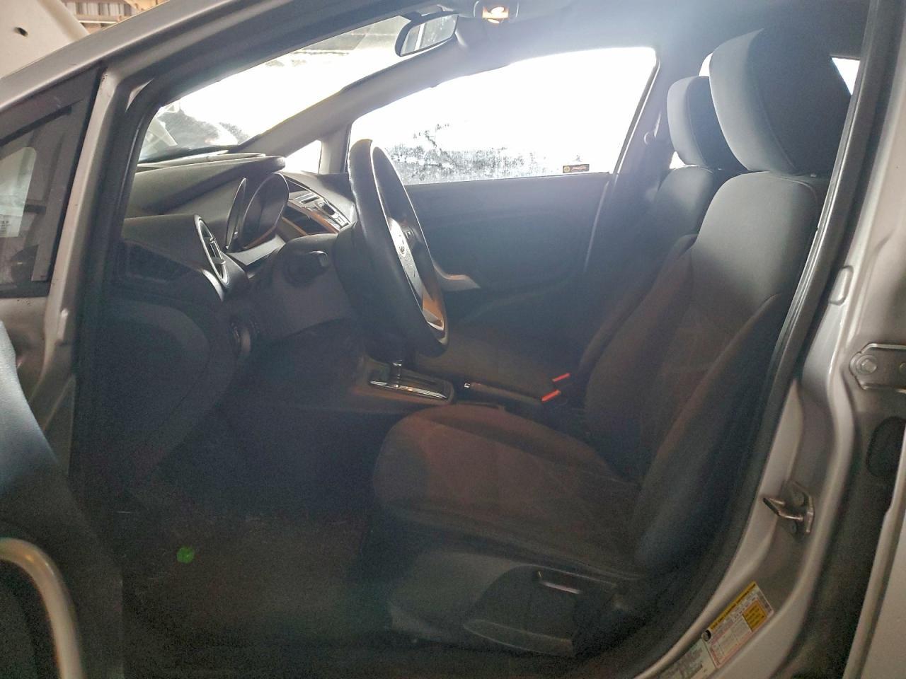 2012 FORD Fiesta