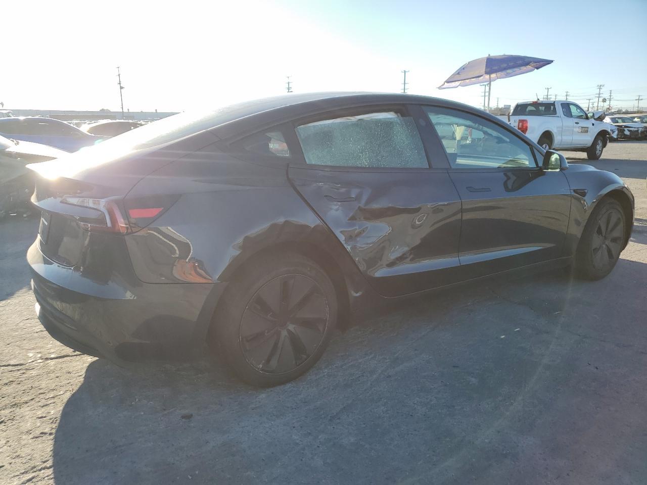2025 TESLA MODEL 3