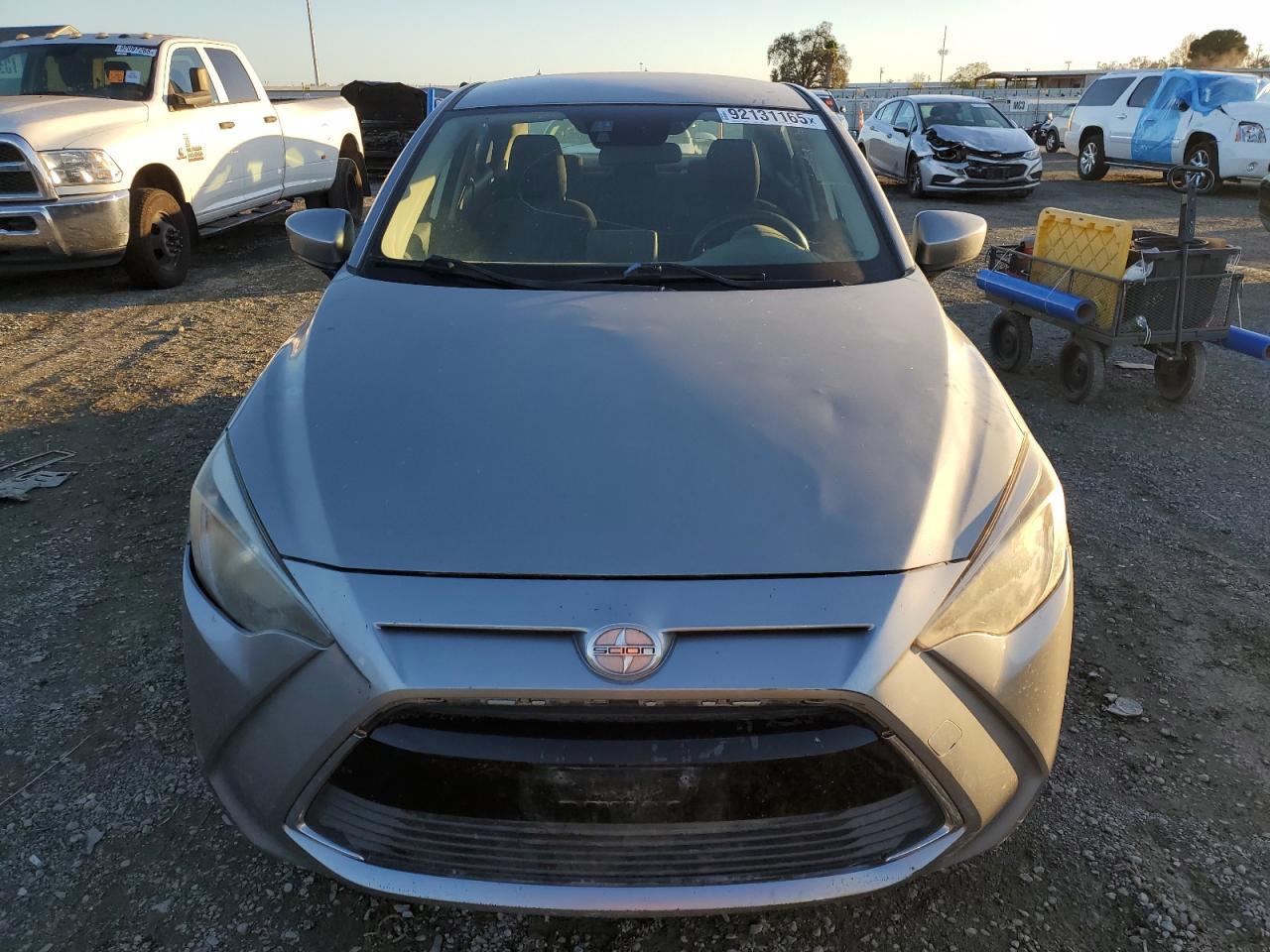 2016 TOYOTA SCION