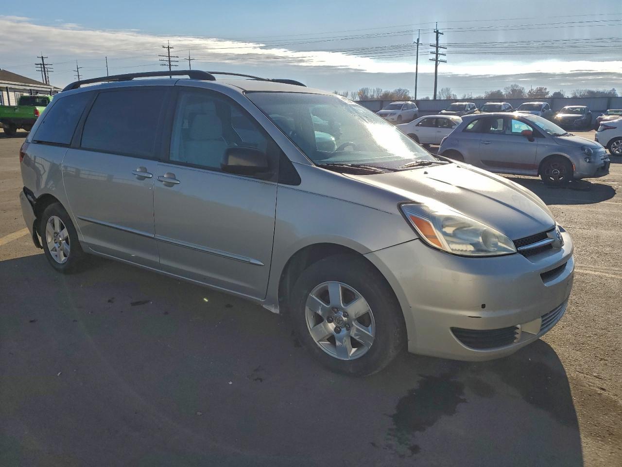 2005 TOYOTA SIENNA