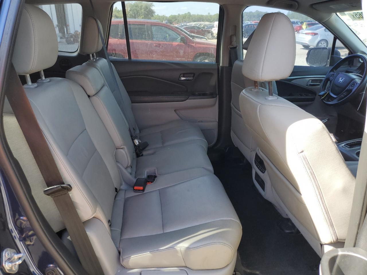 2016 HONDA PILOT