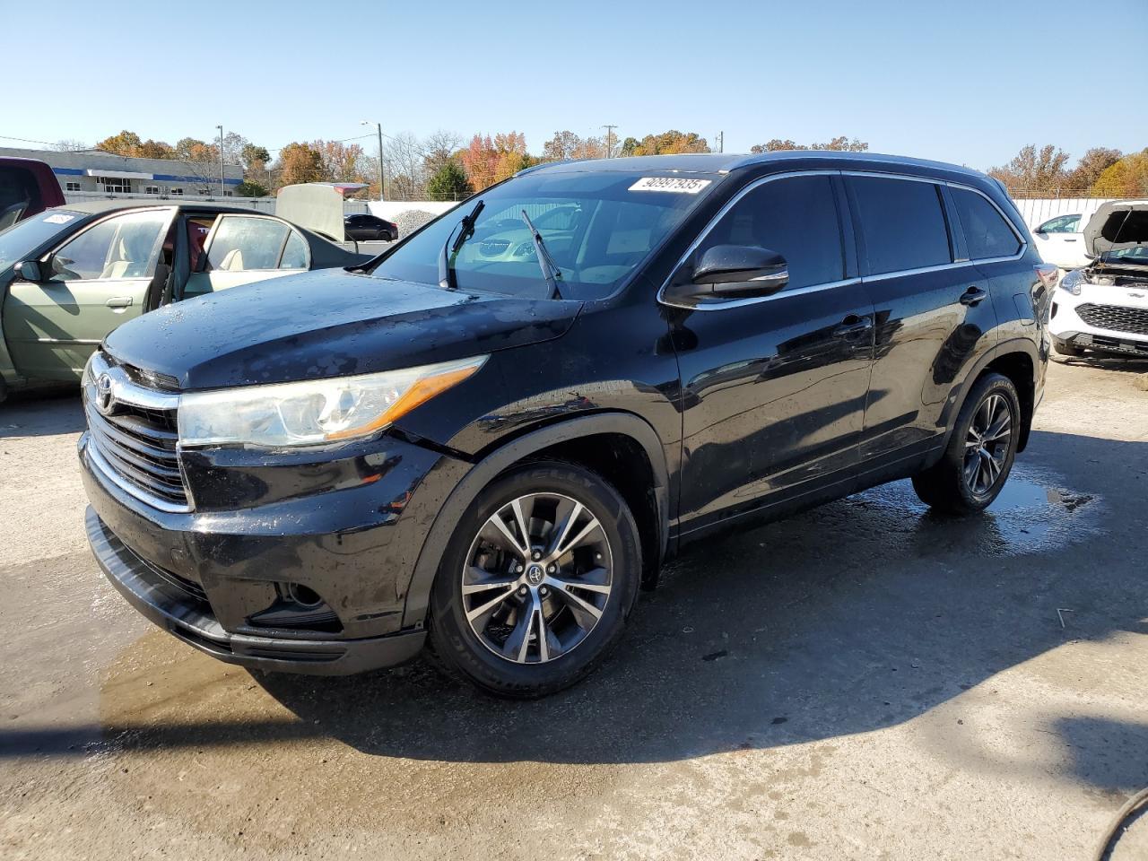 2016 TOYOTA HIGHLANDER