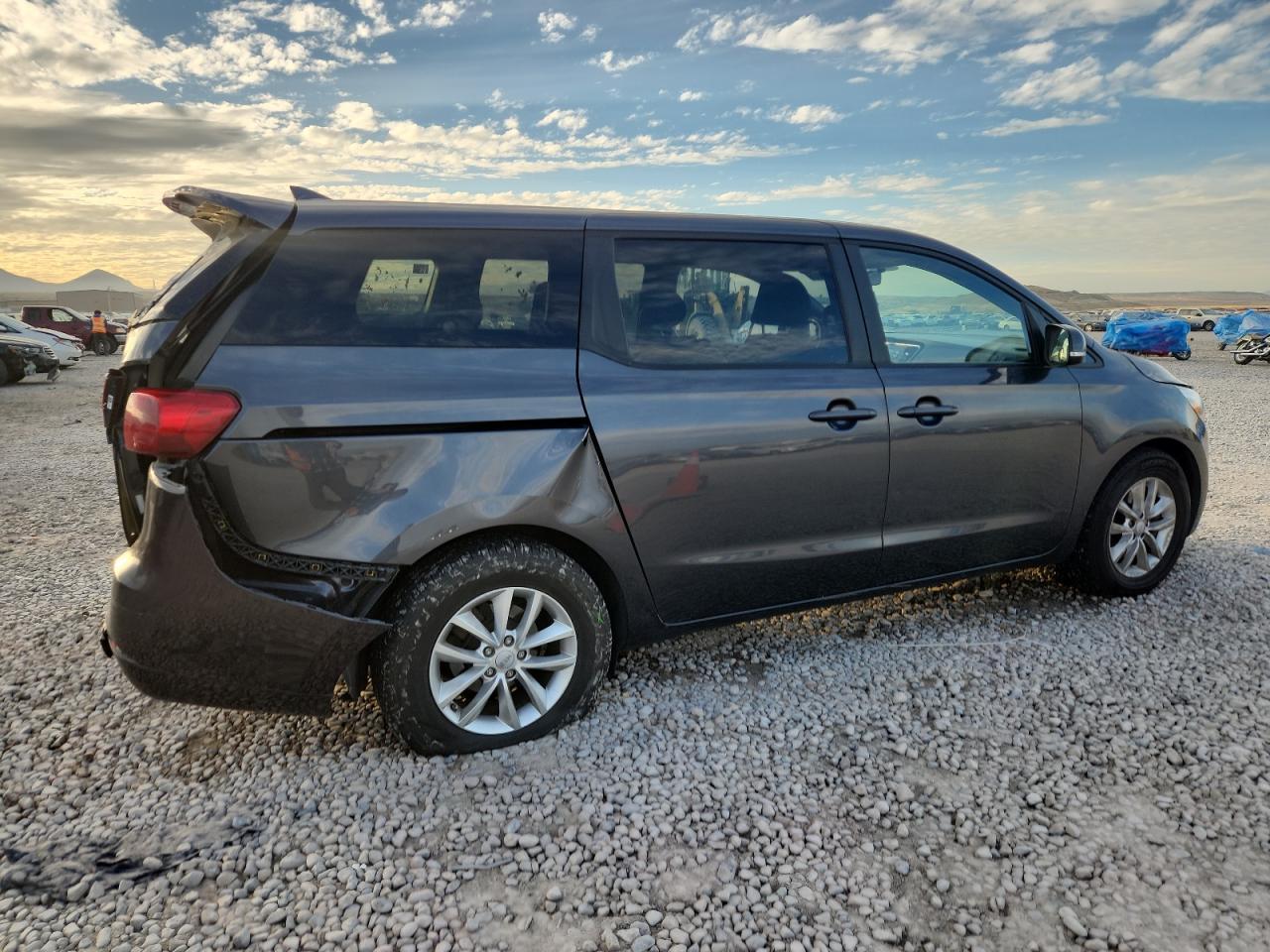 2017 KIA SEDONA