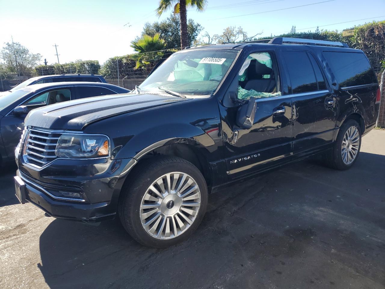 2017 LINCOLN Navigator