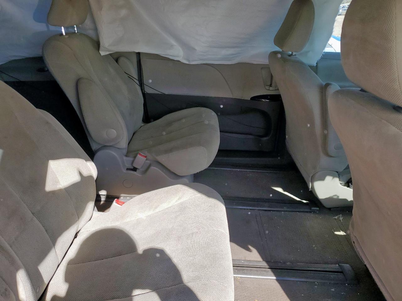 2014 TOYOTA SIENNA
