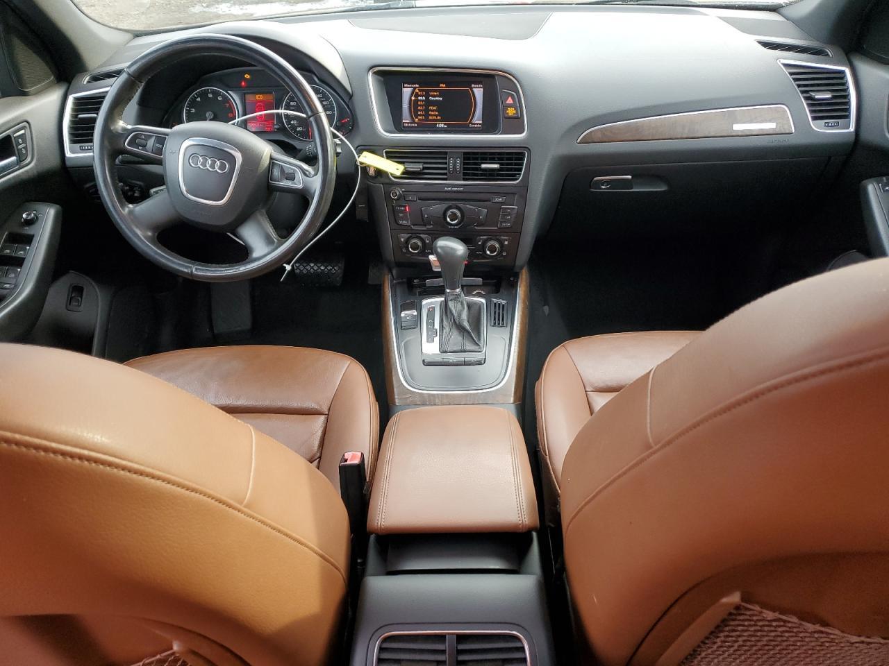 2011 AUDI Q5