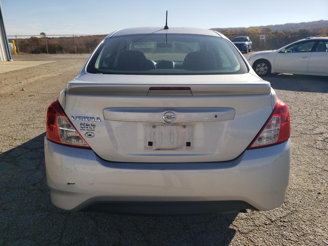 2018 NISSAN VERSA