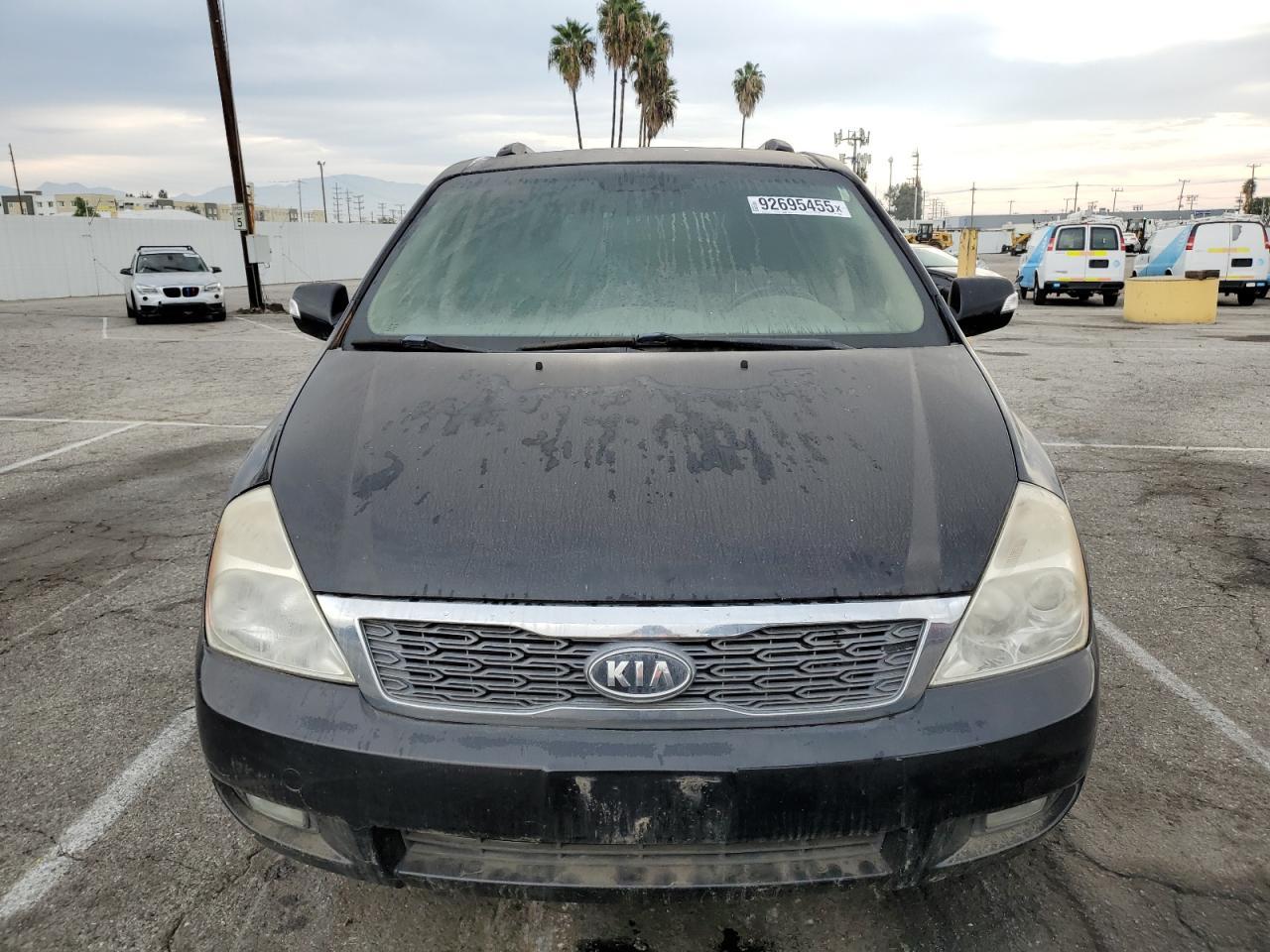 2012 KIA SEDONA
