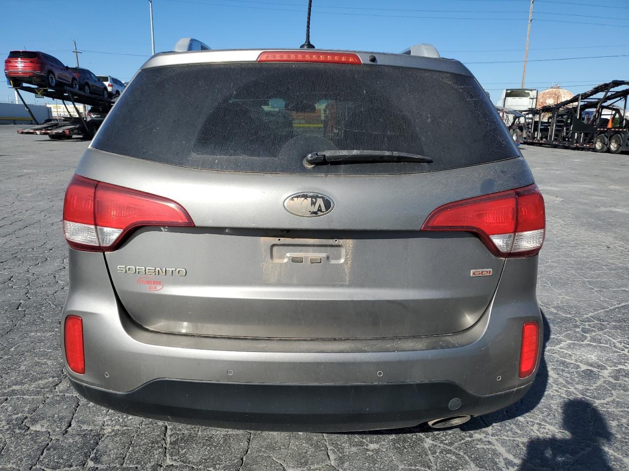 2015 KIA SORENTO