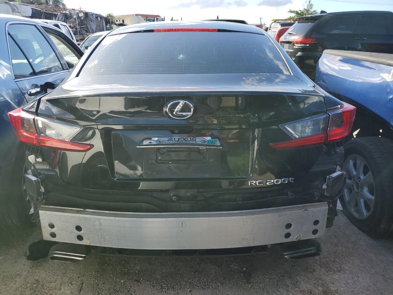 2017 LEXUS RC 200t