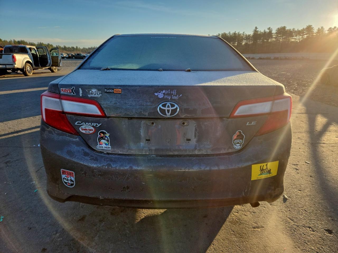2014 TOYOTA CAMRY
