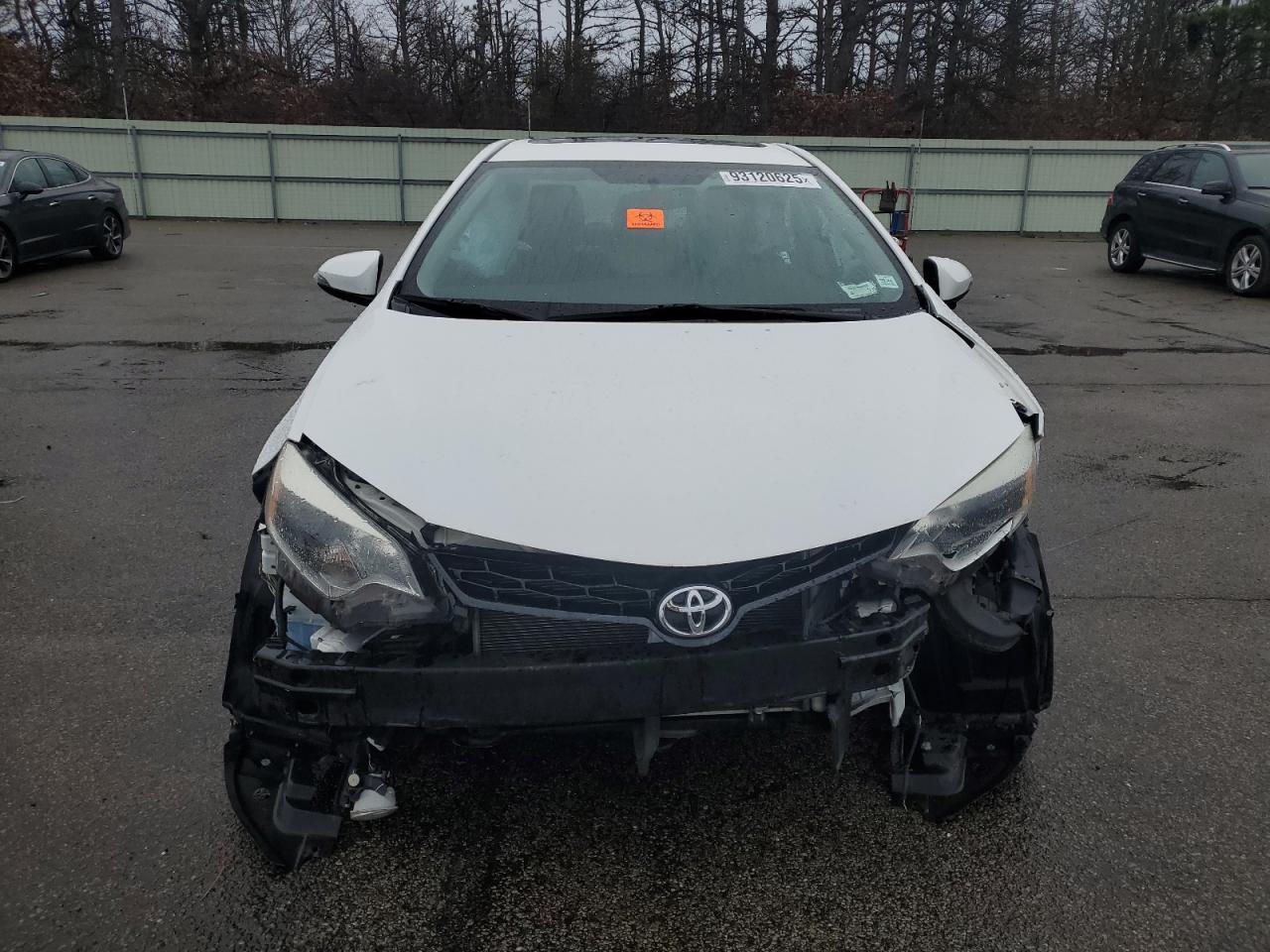 2016 TOYOTA COROLLA