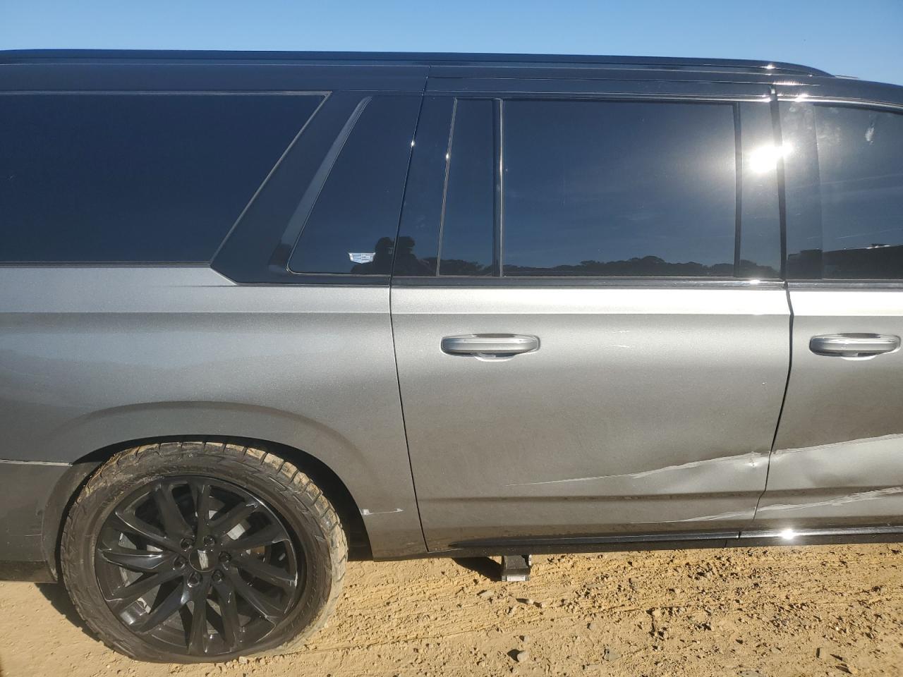 2024 CADILLAC Escalade ESV