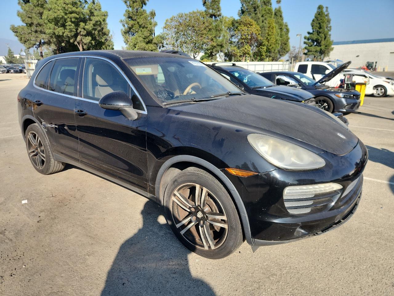 2011 PORSCHE CAYENNE
