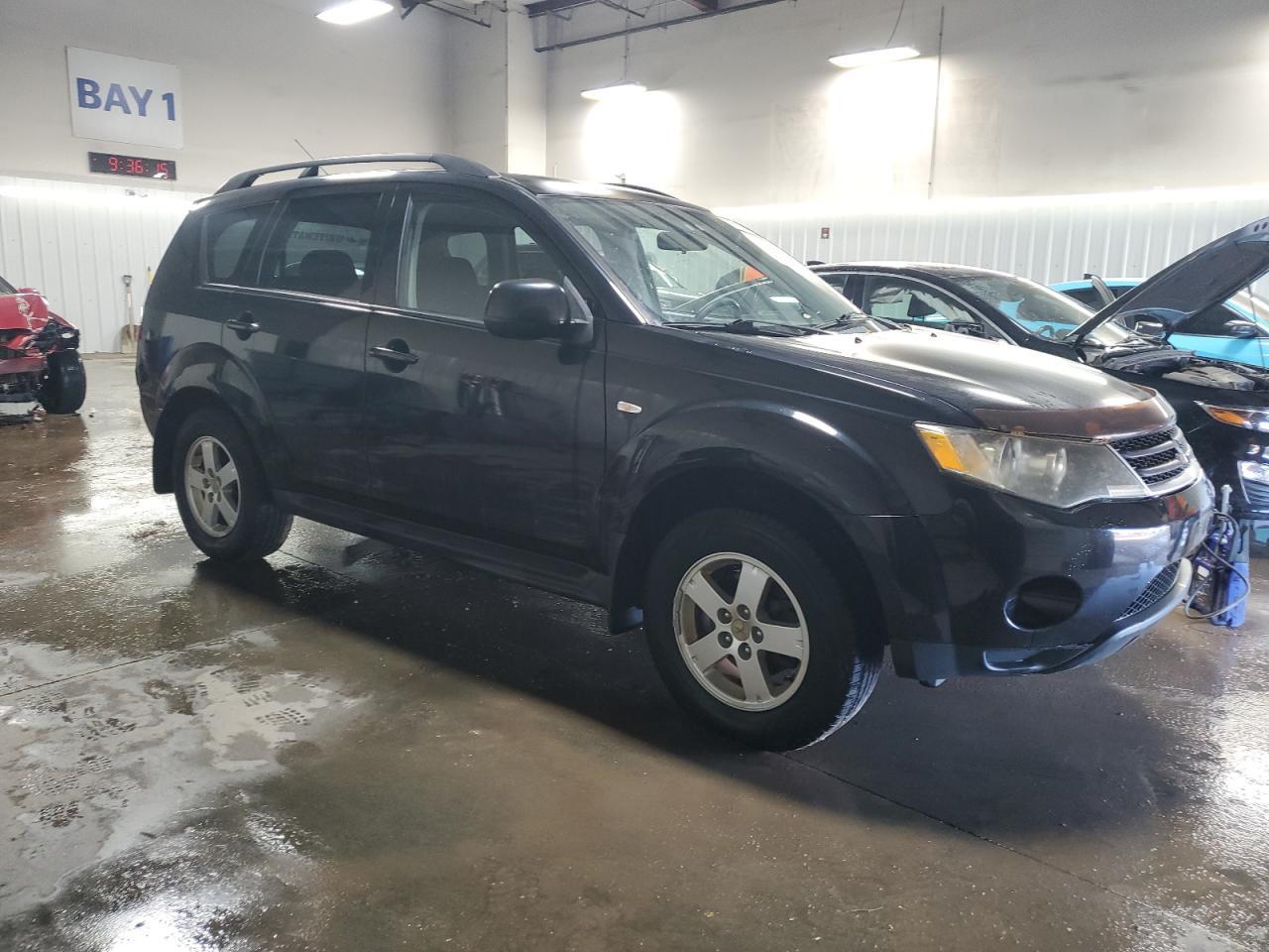 2009 MITSUBISHI outlander