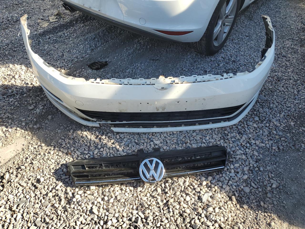 2015 VOLKSWAGEN GOLF