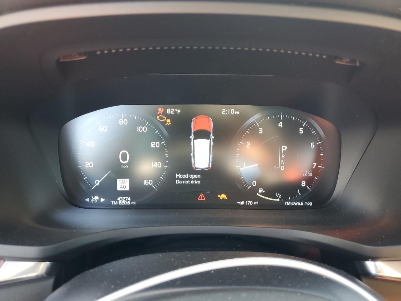 2020 VOLVO V60