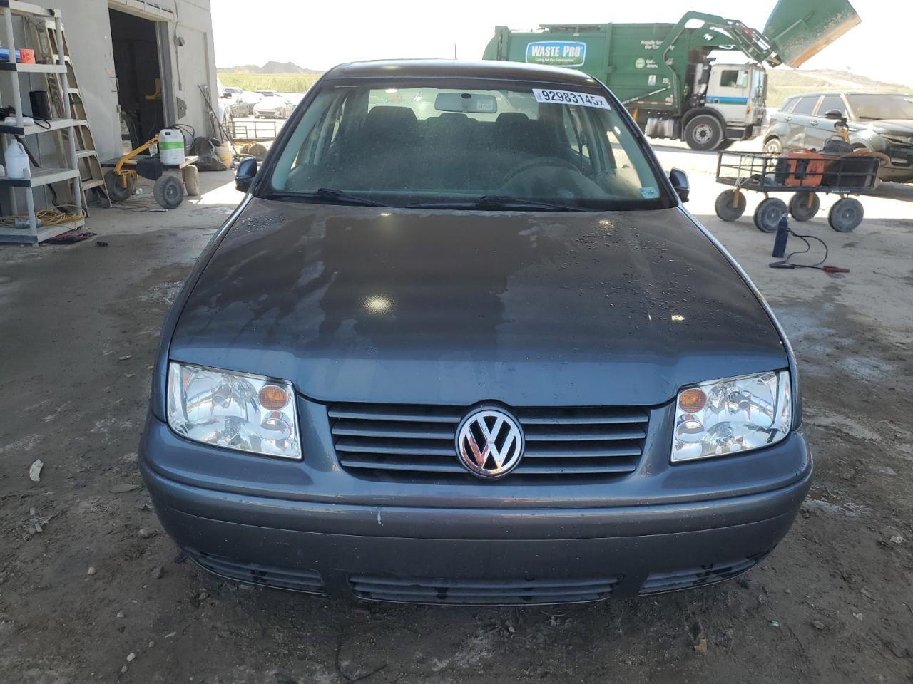 2003 VOLKSWAGEN JETTA