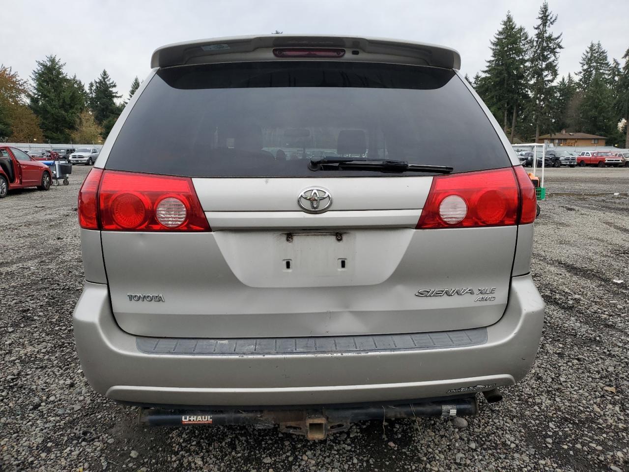 2008 TOYOTA SIENNA