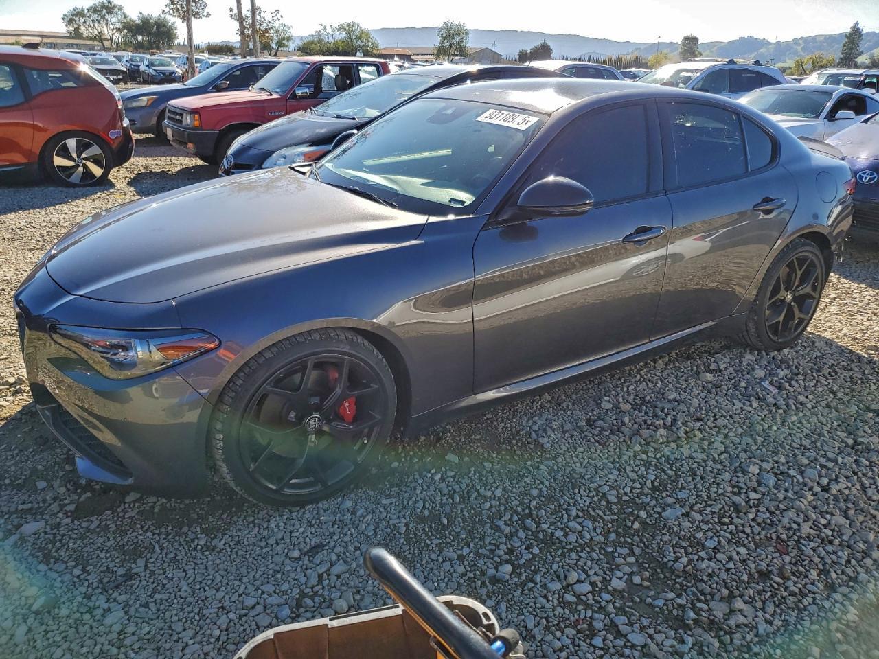 2020 ALFA ROMEO Giulia