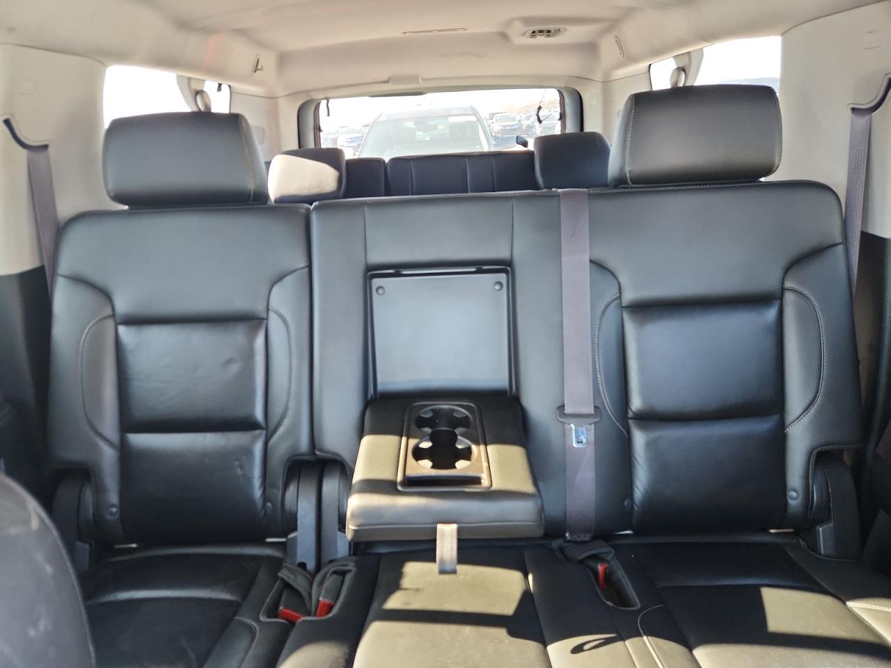 2015 CHEVROLET Suburban