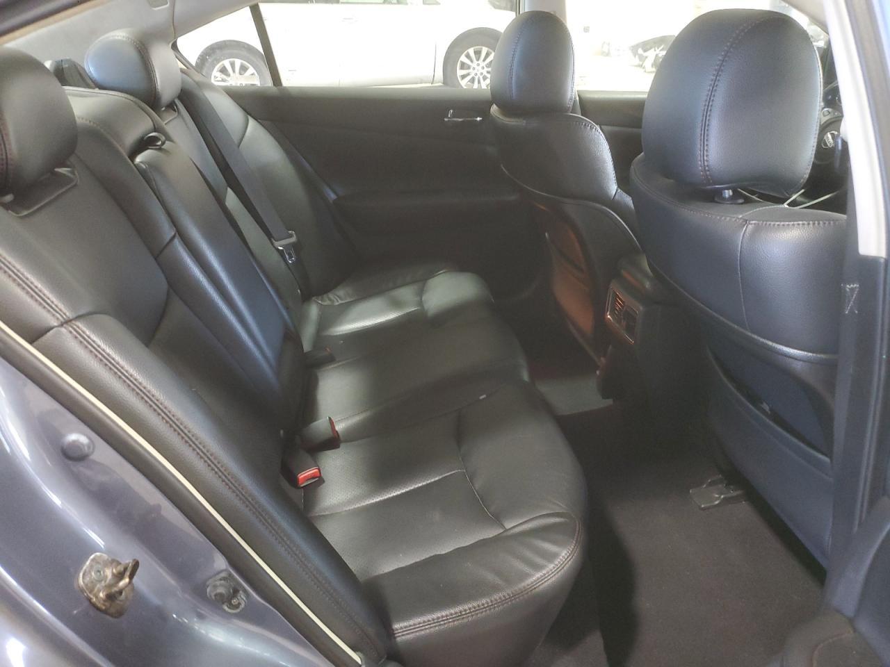 2010 NISSAN Maxima