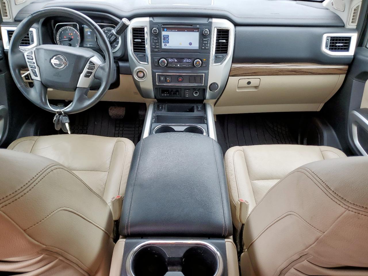 2016 NISSAN Titan