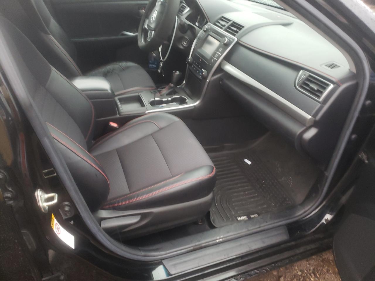 2016 TOYOTA CAMRY