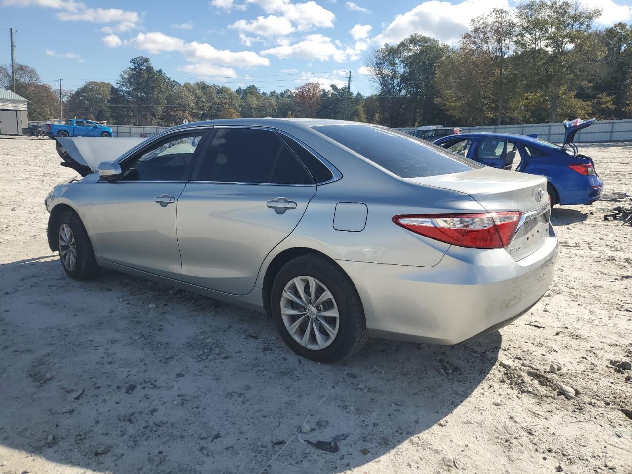 2016 TOYOTA CAMRY