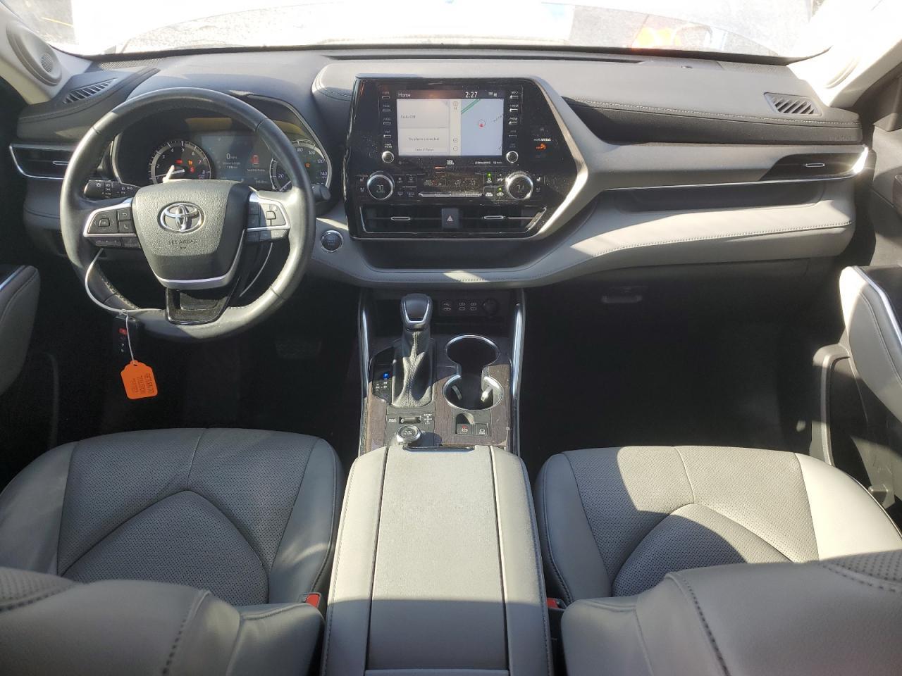2019 NISSAN KICKS