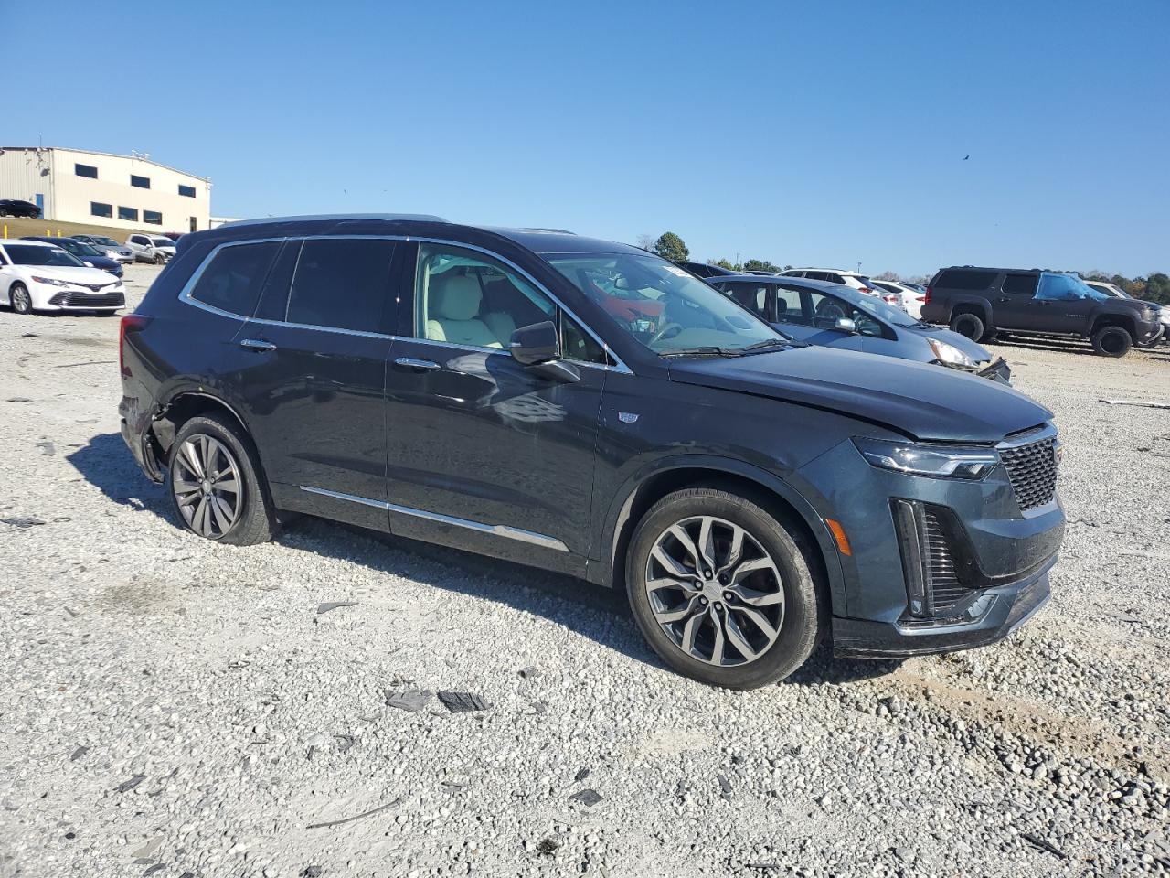2021 CADILLAC XT6