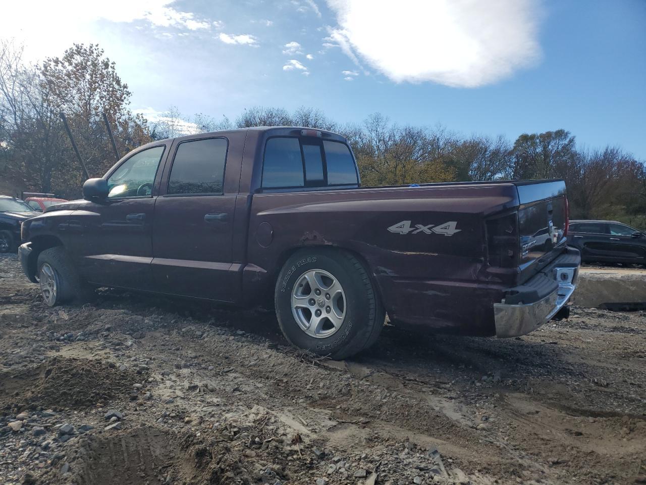 2005 DODGE Dakota