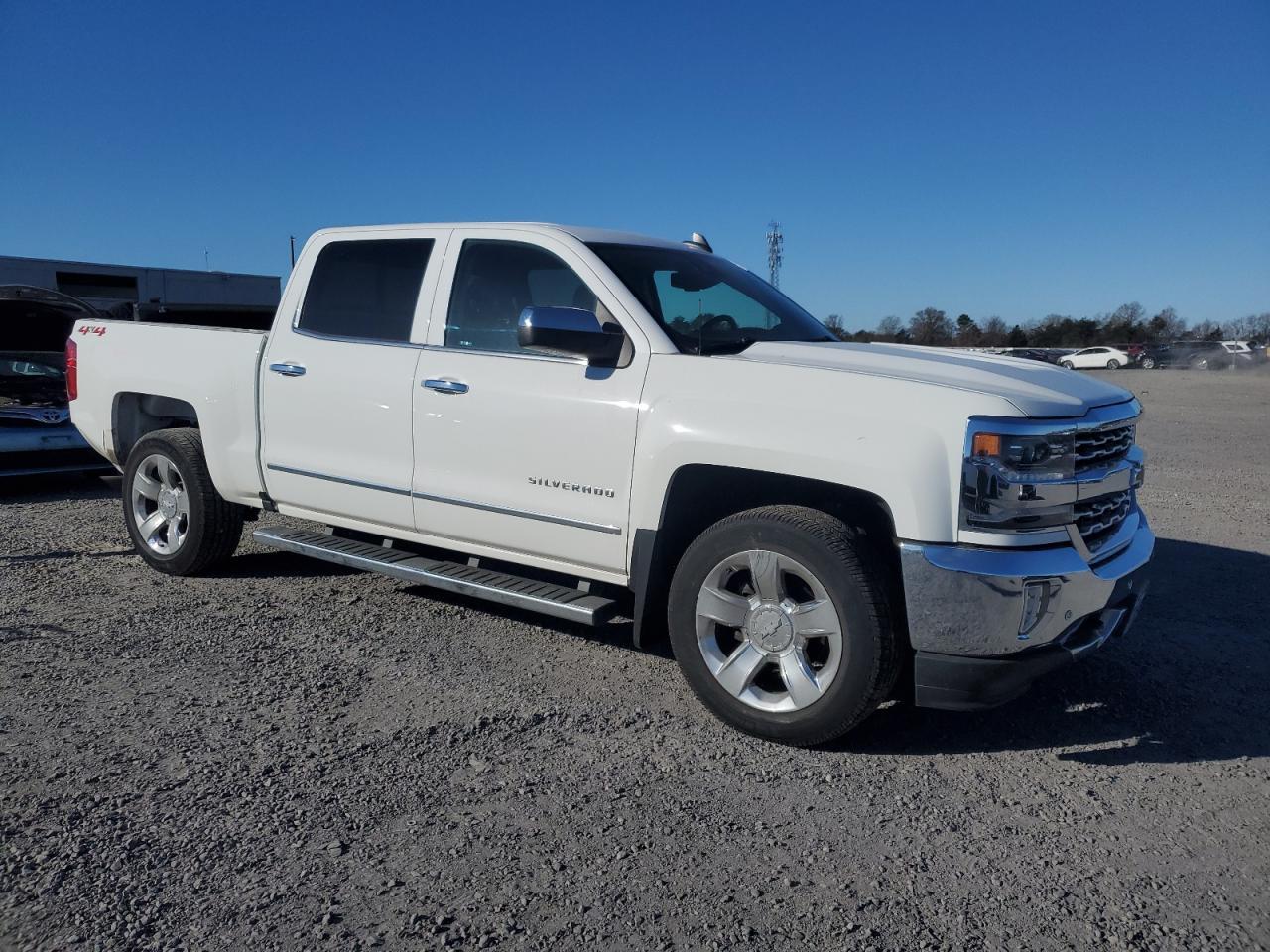 2018 CHEVROLET Silverado