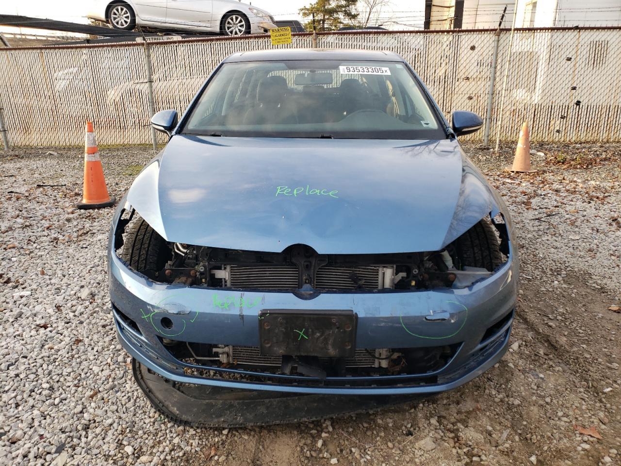 2016 VOLKSWAGEN GOLF