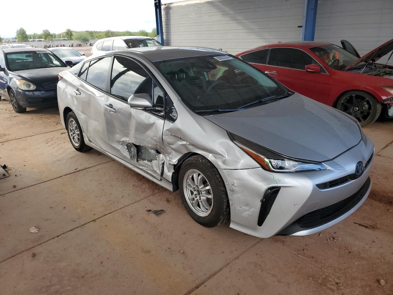 2019 TOYOTA PRIUS