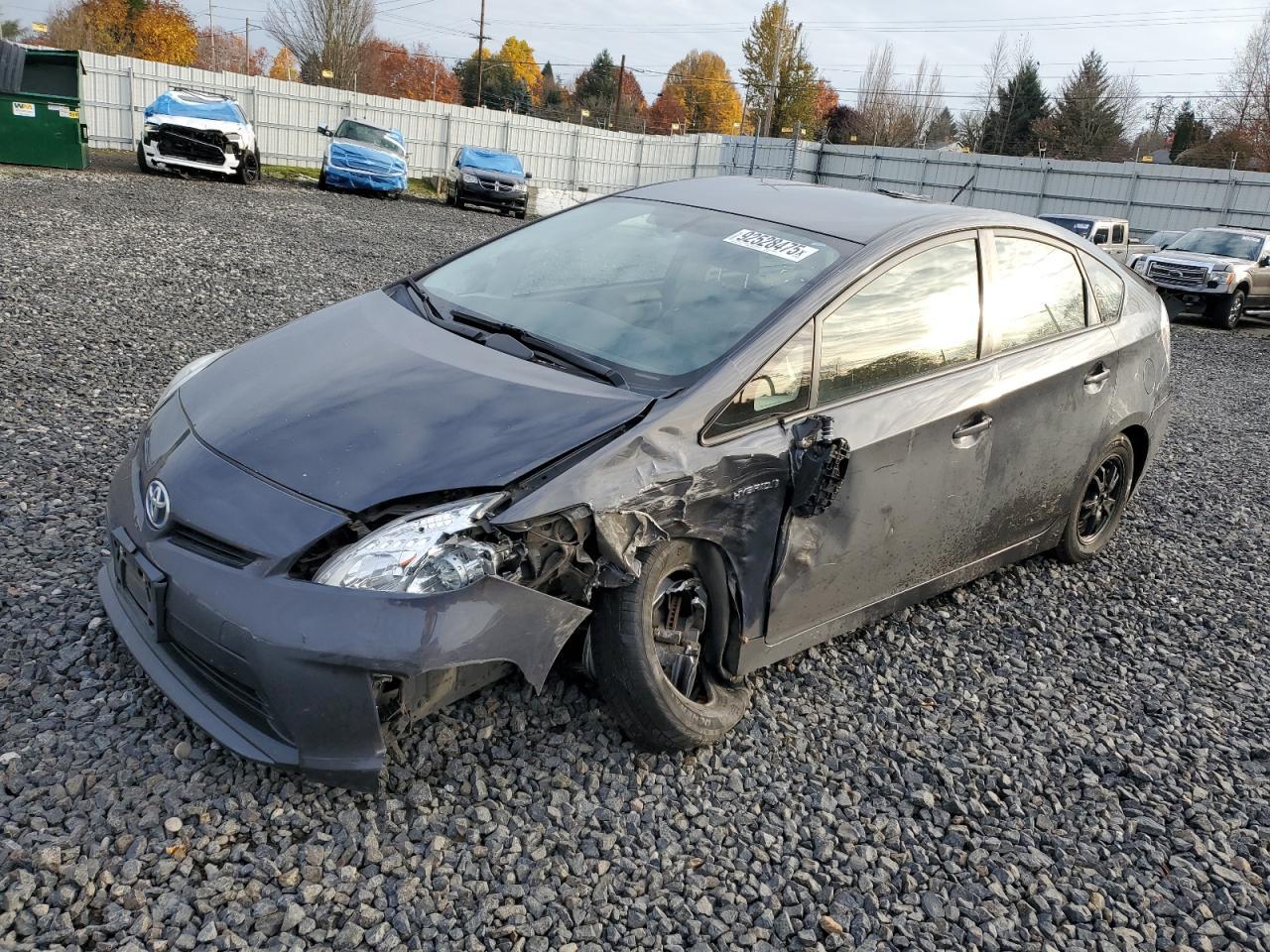 2015 TOYOTA PRIUS