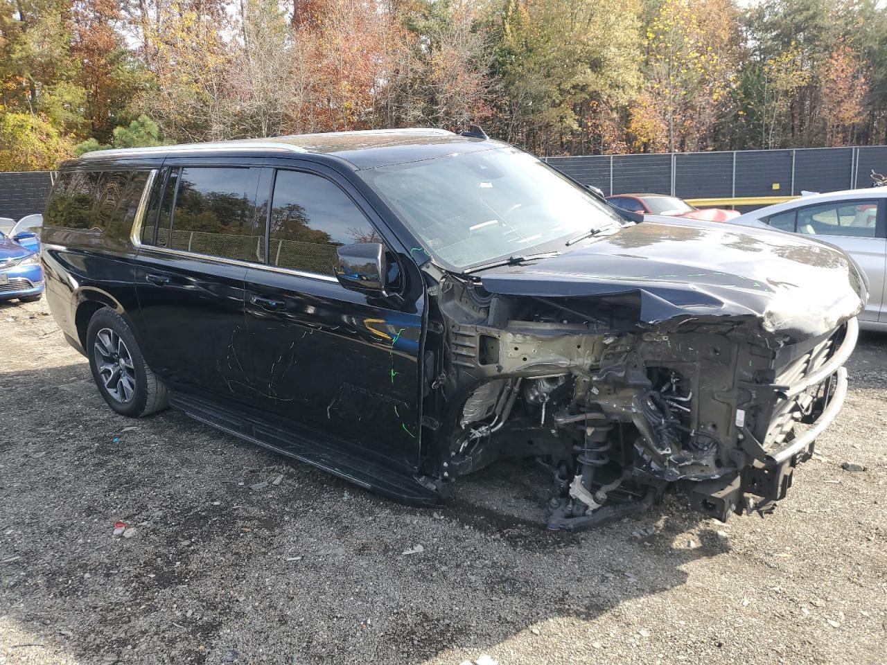 2023 CHEVROLET Suburban