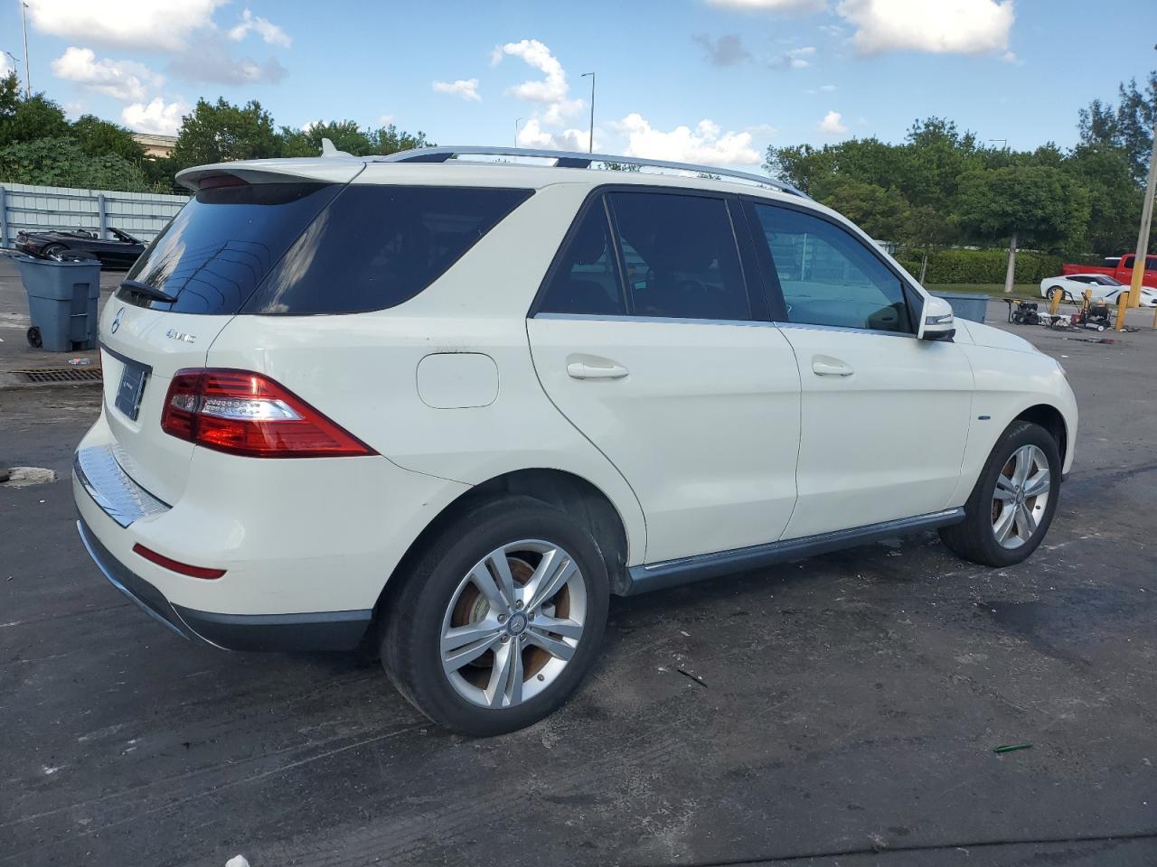 2012 MERCEDES-BENZ ML-Class