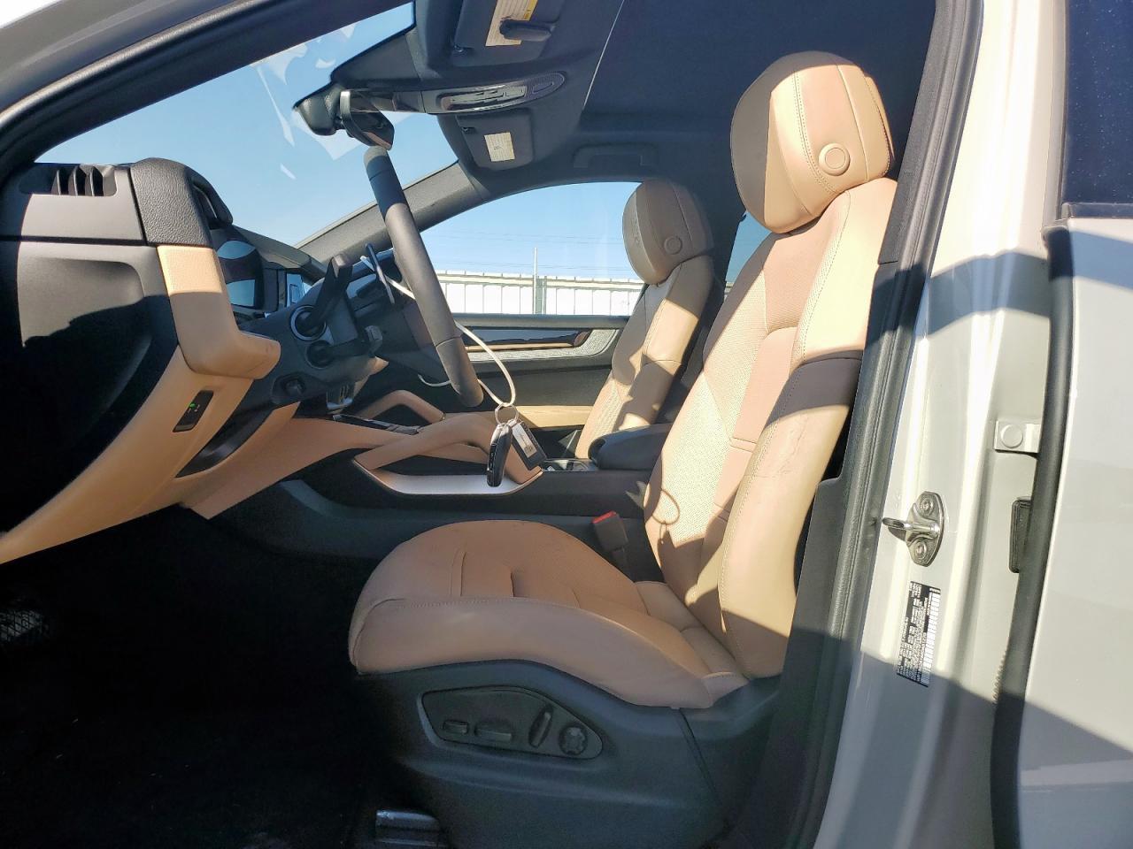 2025 PORSCHE CAYENNE