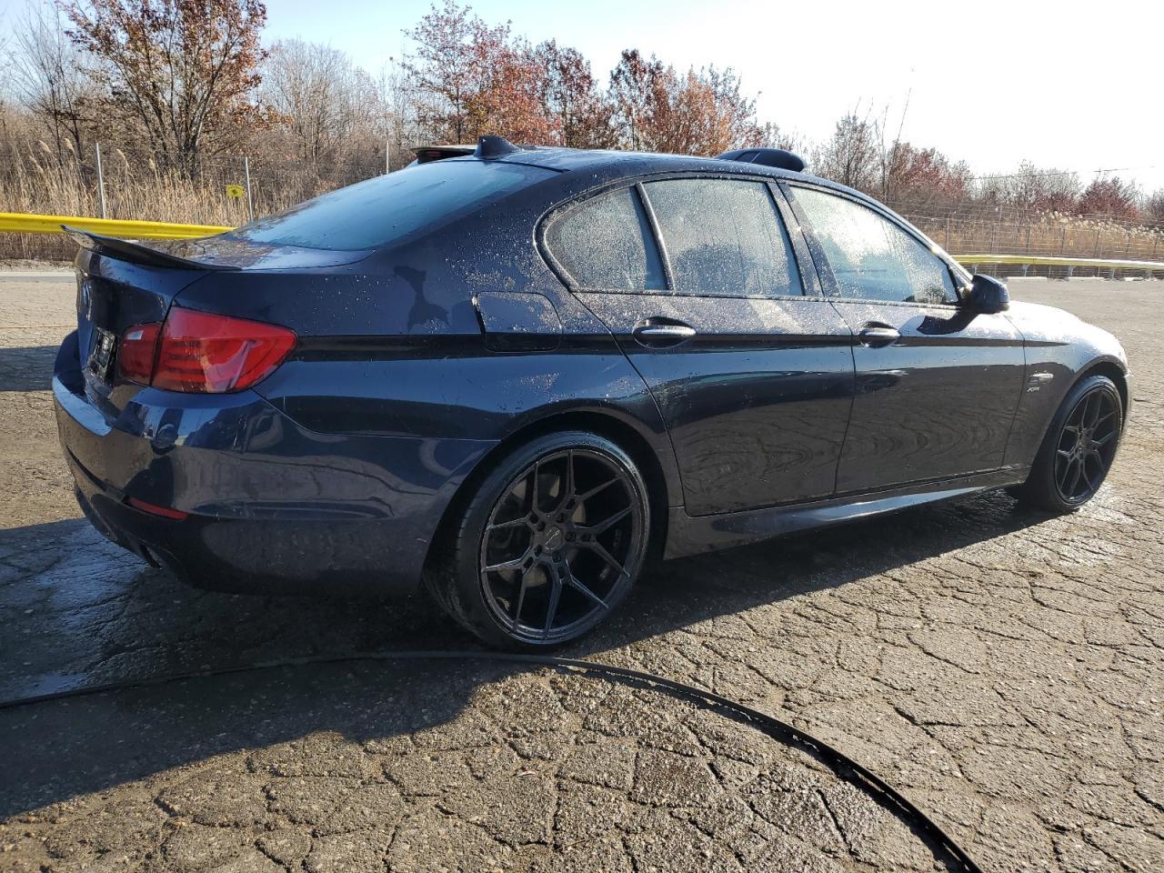 2011 BMW 5 series