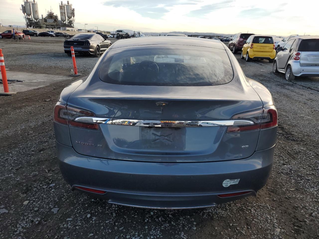 2013 TESLA MODEL S