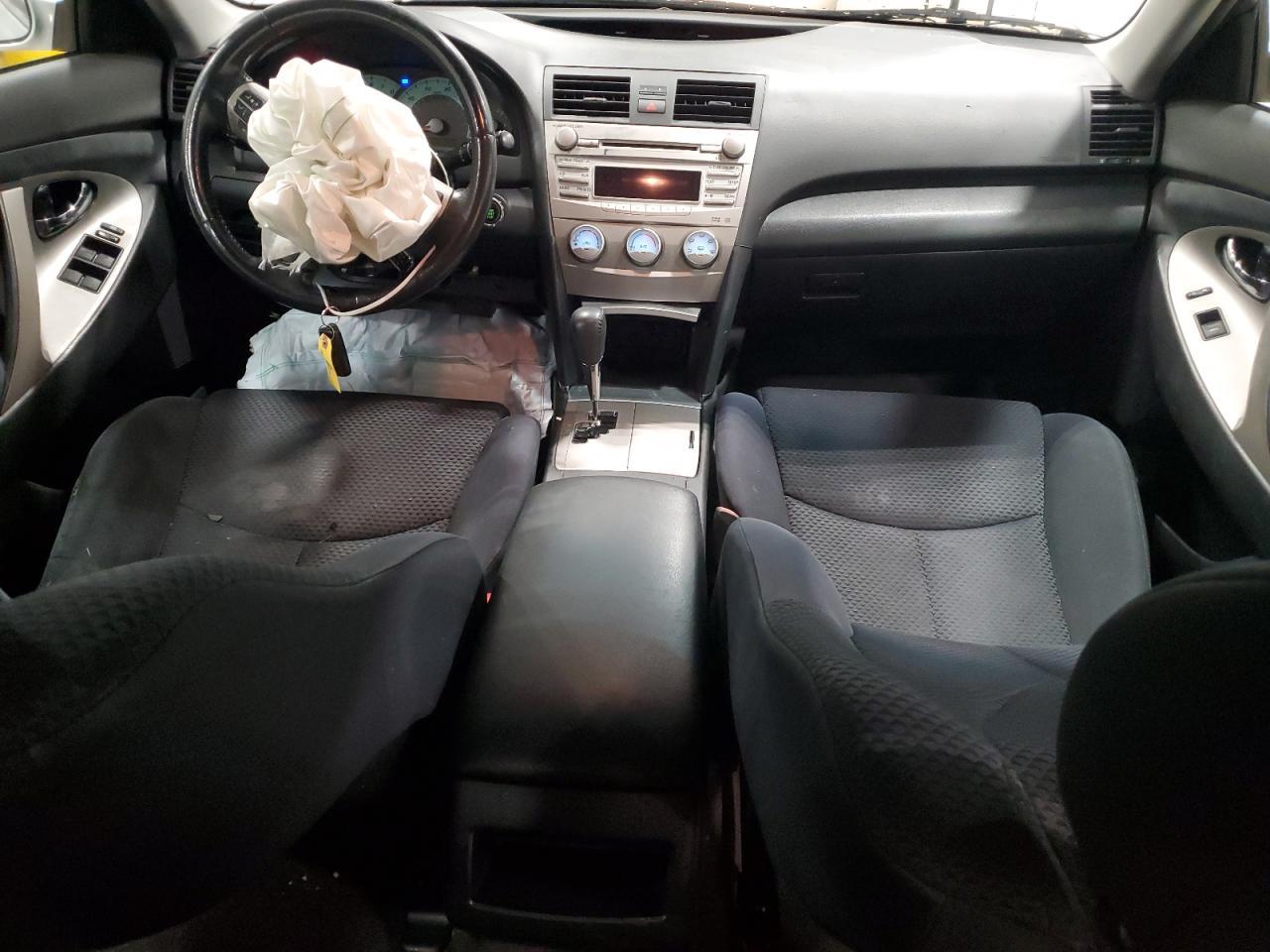 2011 TOYOTA CAMRY