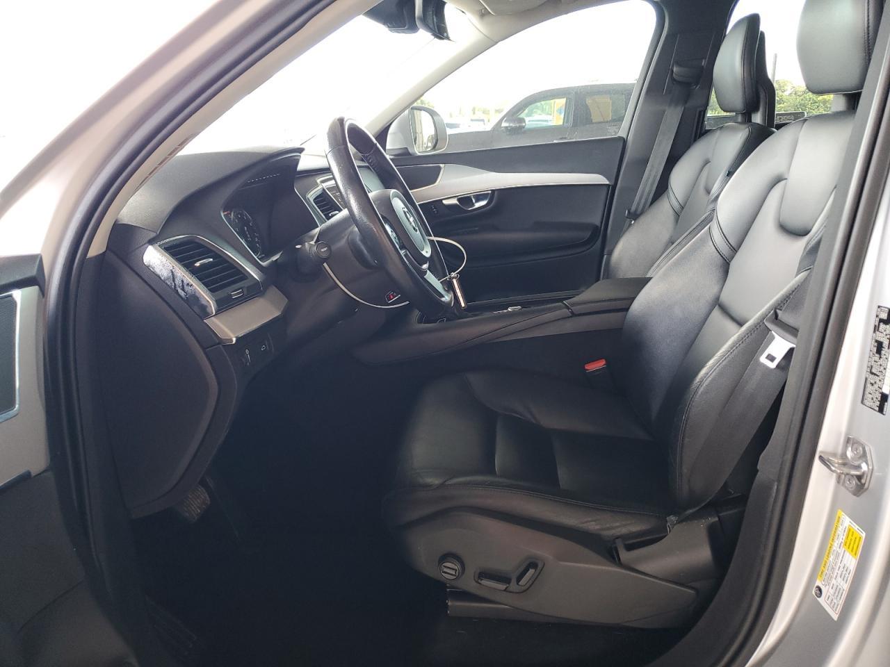 2021 VOLVO XC90
