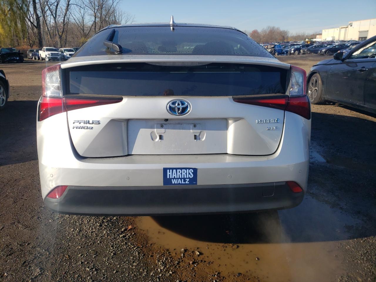 2019 TOYOTA PRIUS
